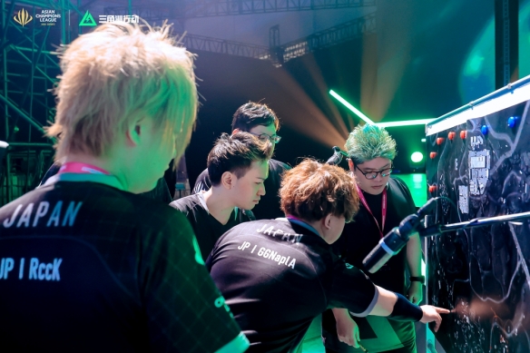 还在传球时 还在传球时